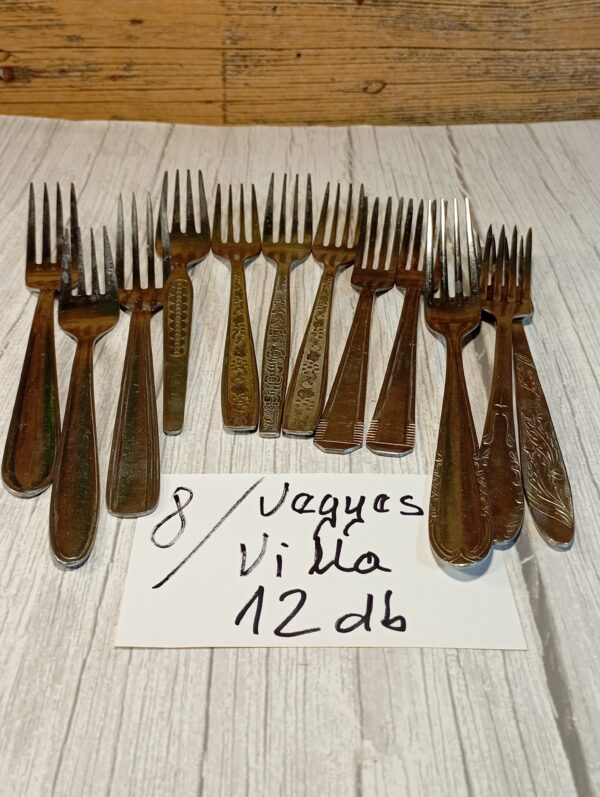 12 db vegyes villa /8